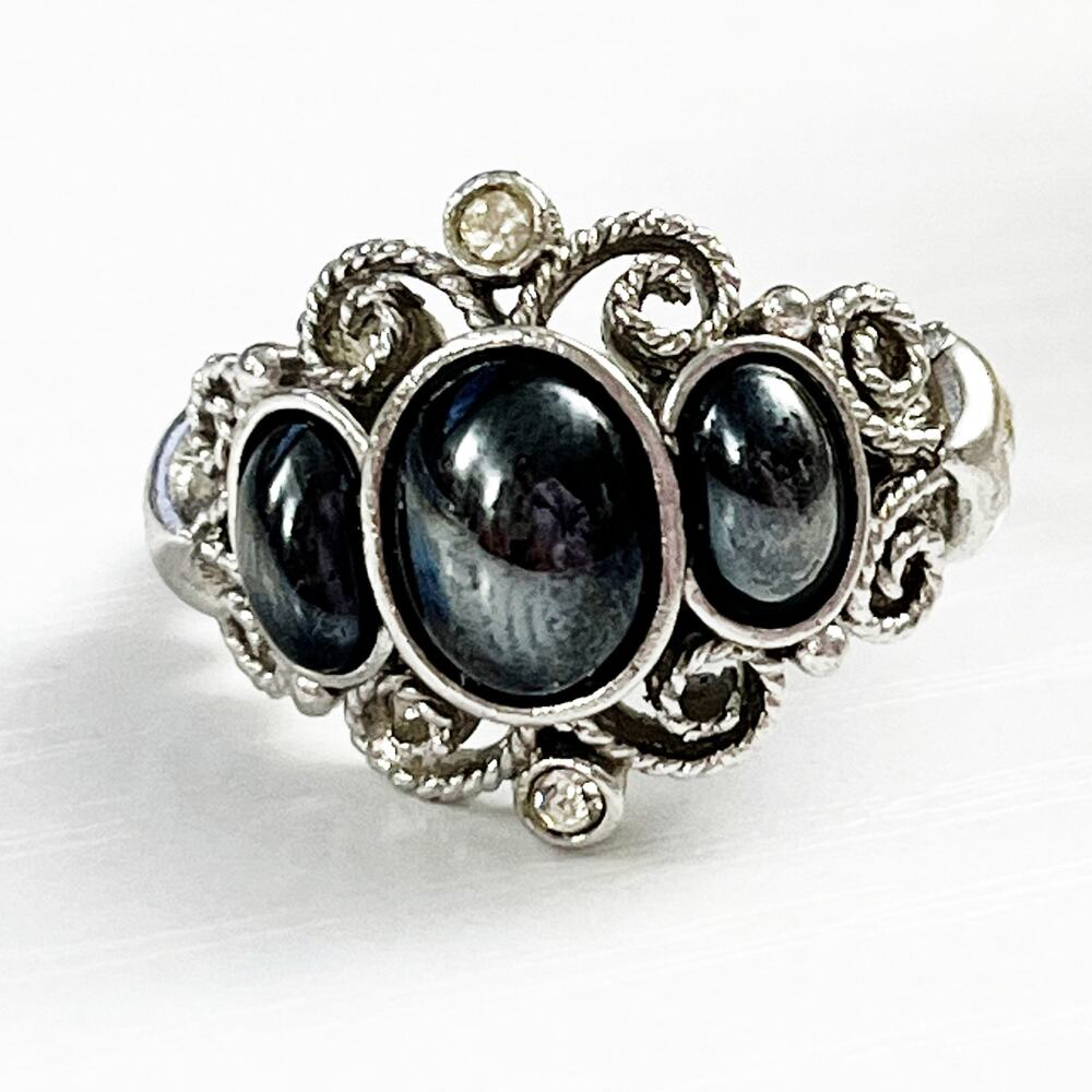 Avon Vintage Midnight Splendor Ring - Size 7